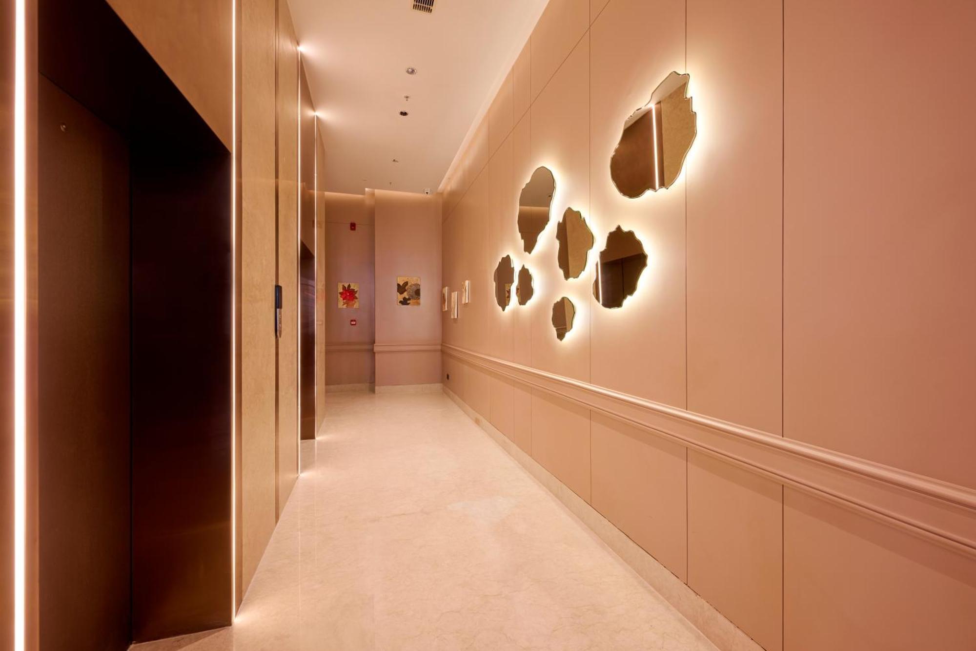 Iris Sarovar Portico Gurgaon Ngoại thất bức ảnh