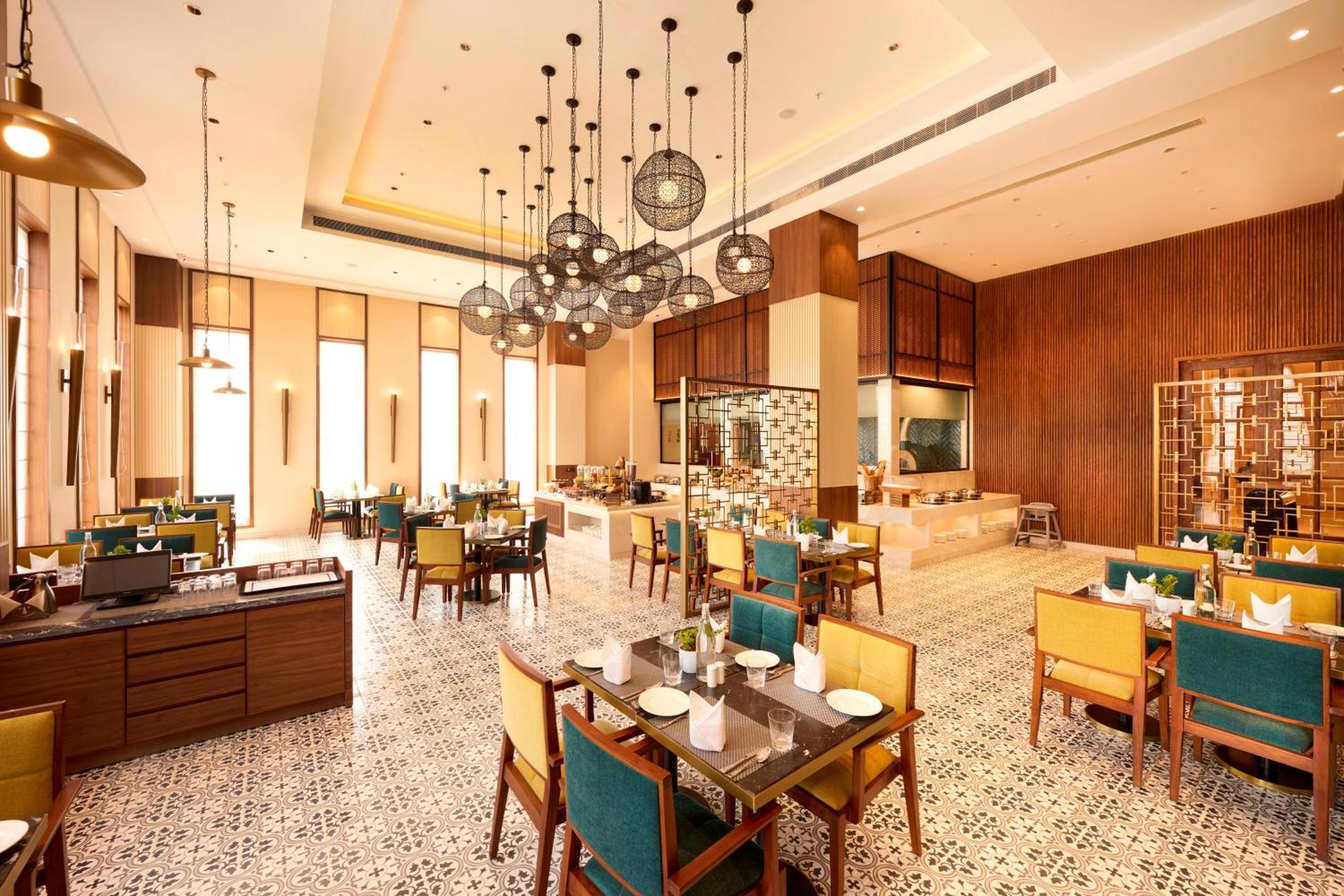 Iris Sarovar Portico Gurgaon Ngoại thất bức ảnh