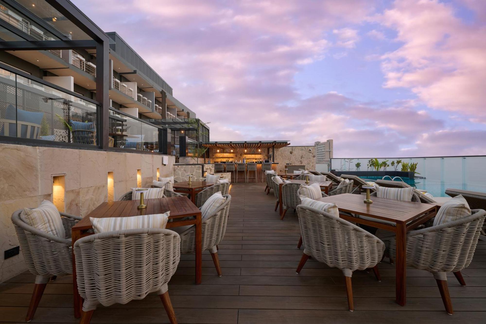 Iris Sarovar Portico Gurgaon Ngoại thất bức ảnh