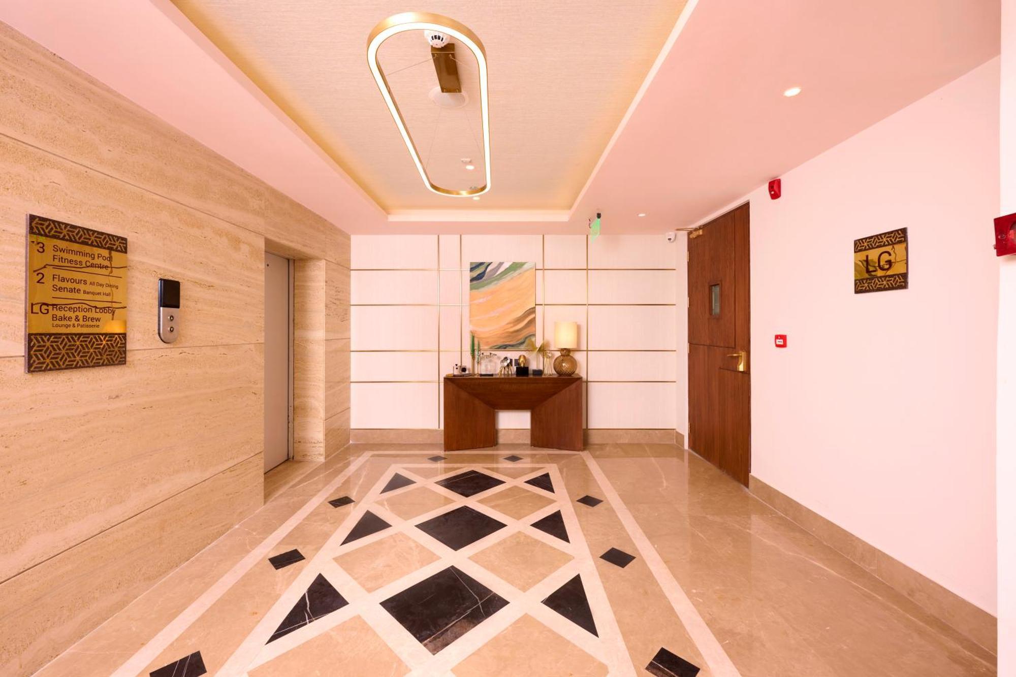 Iris Sarovar Portico Gurgaon Ngoại thất bức ảnh