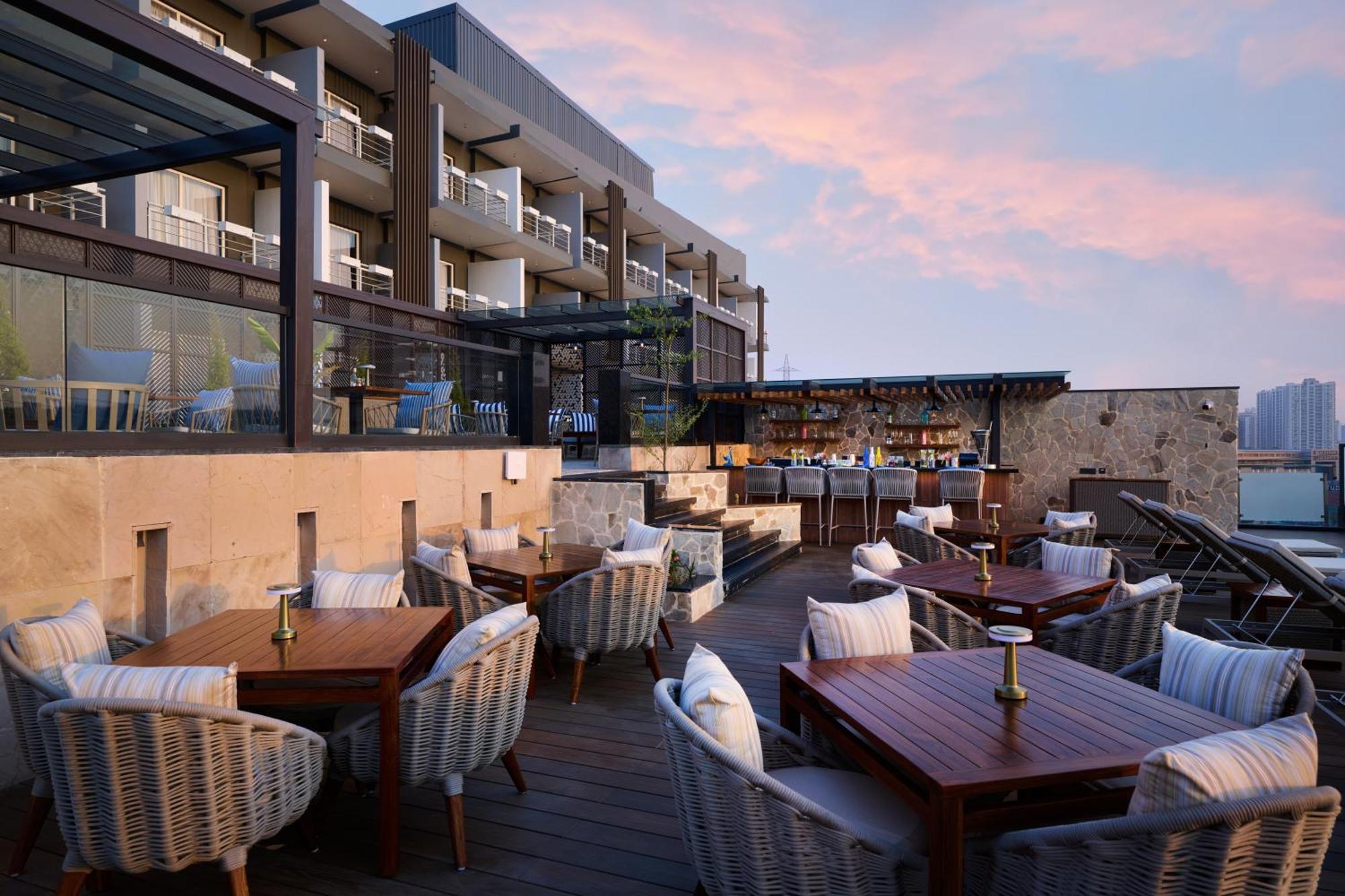 Iris Sarovar Portico Gurgaon Ngoại thất bức ảnh
