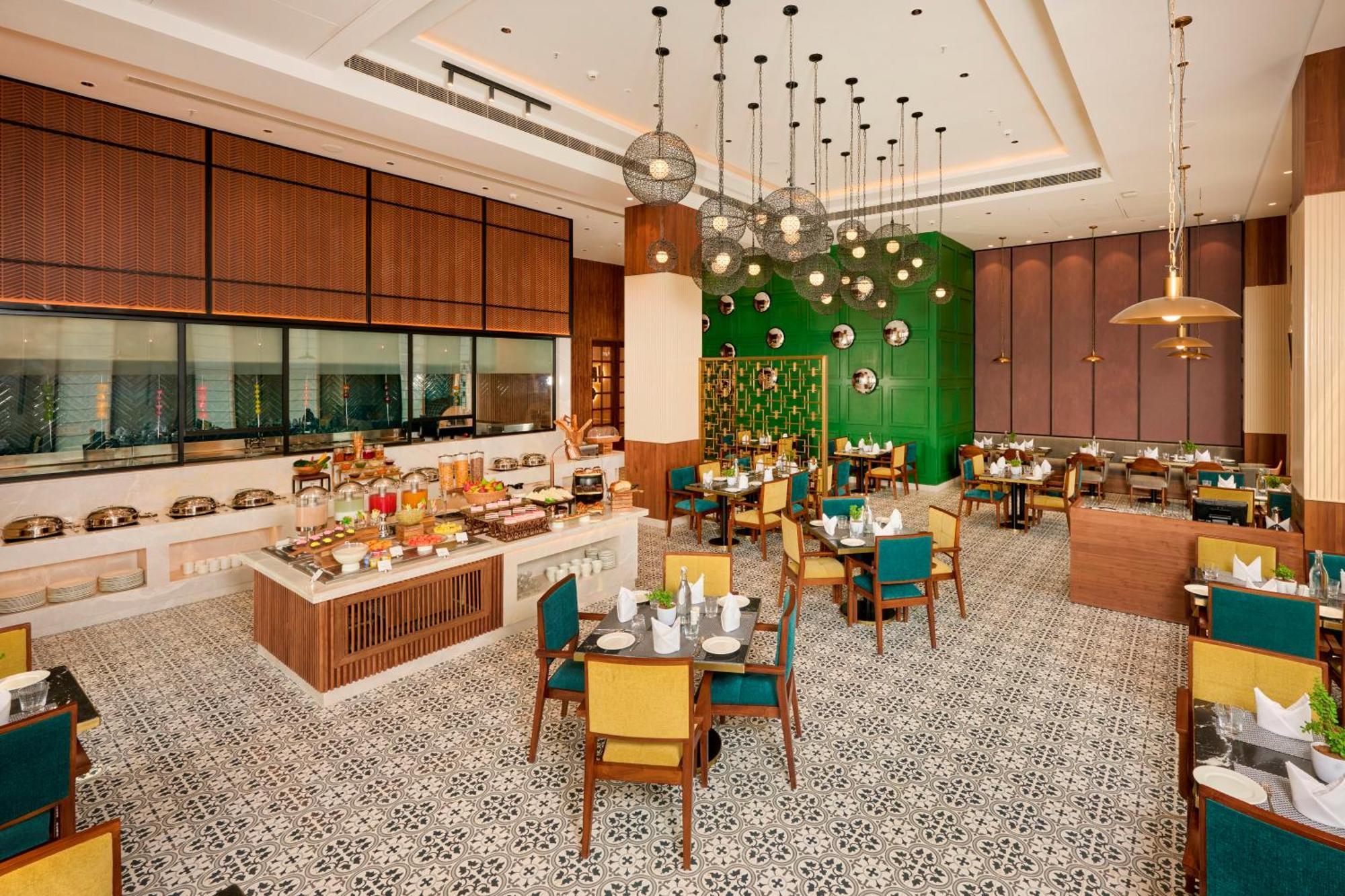 Iris Sarovar Portico Gurgaon Ngoại thất bức ảnh
